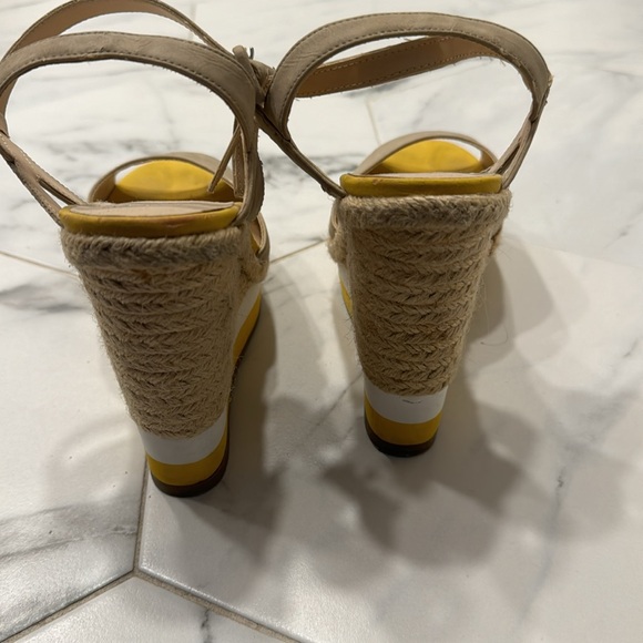 Elle wedge size 8 yellow trimmed shoes comfy worn once minor flaws see pics - Picture 5 of 12